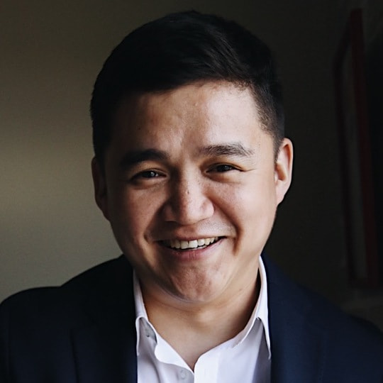 Улюмджиев Арслан , Операционный директор, Онлайн-гипермаркет ...